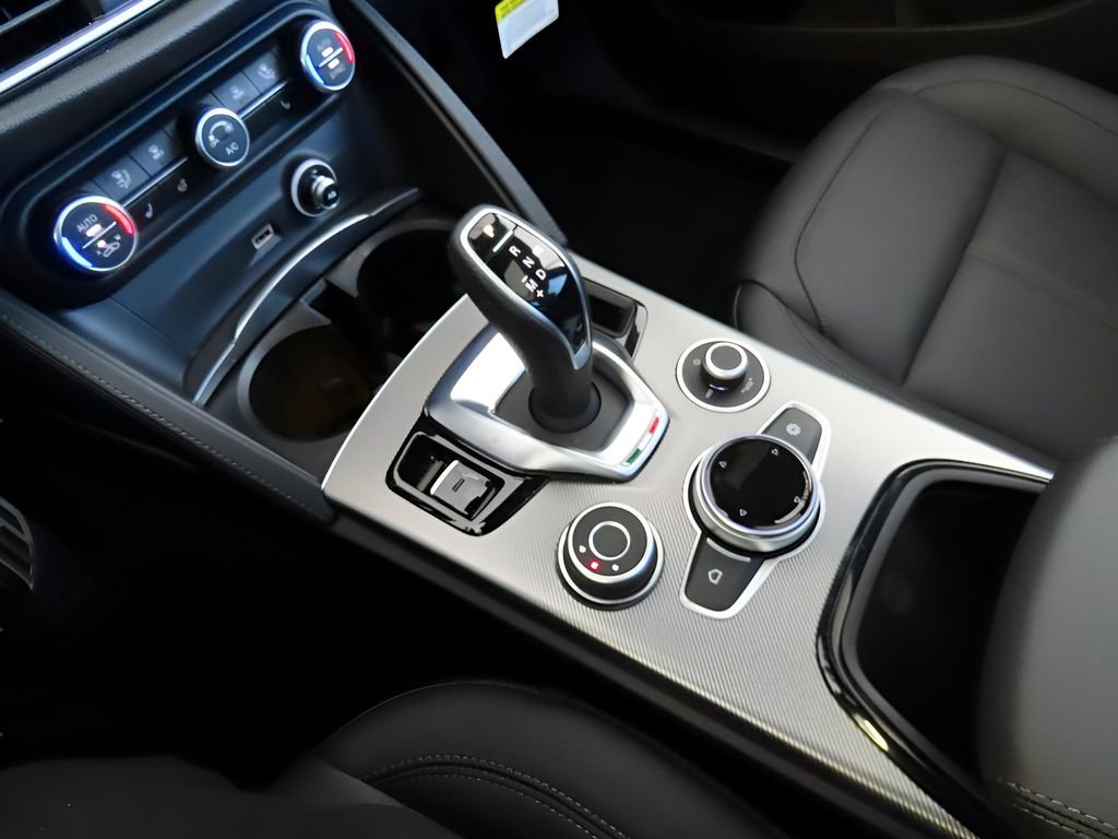 New 2025 Alfa Romeo Stelvio Sprint image 26