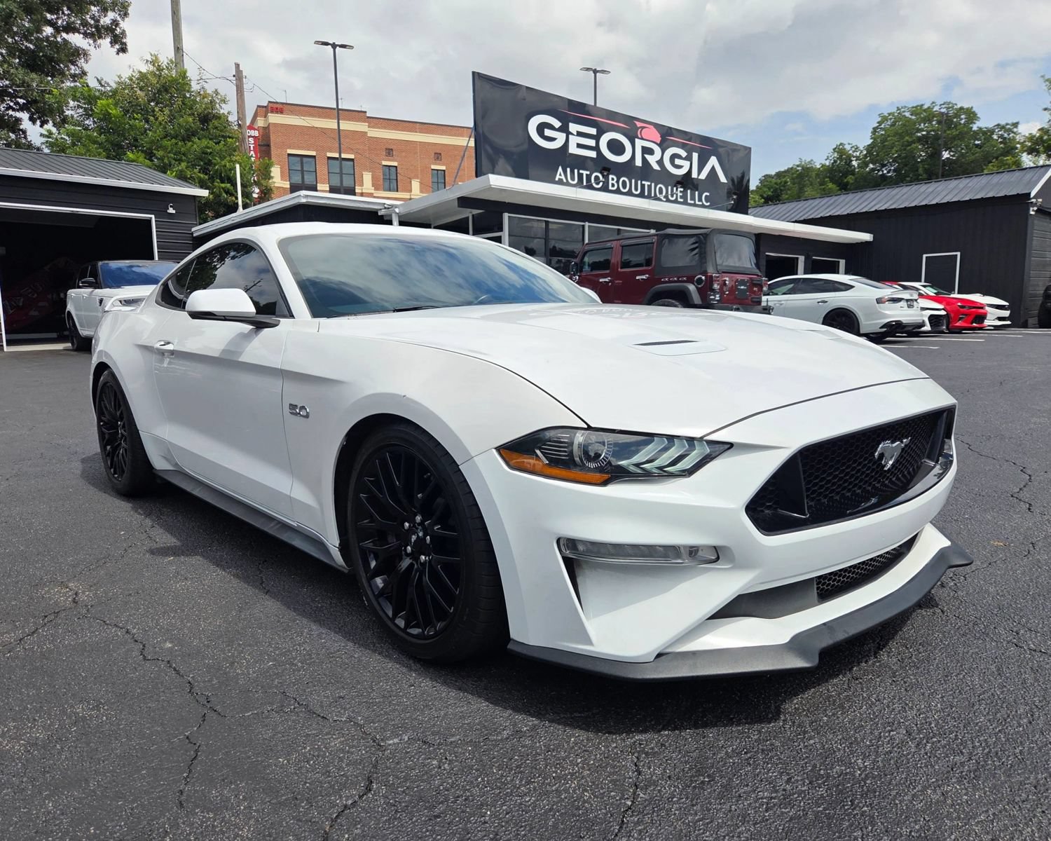 Used 2020 Ford Mustang GT Premium RWD image 4
