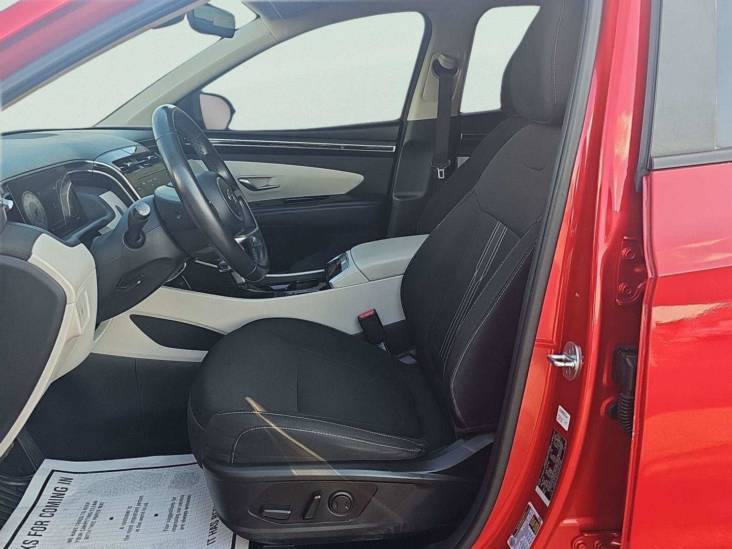 Used 2022 Hyundai Tucson SEL w/ Convenience Package FWD image 12