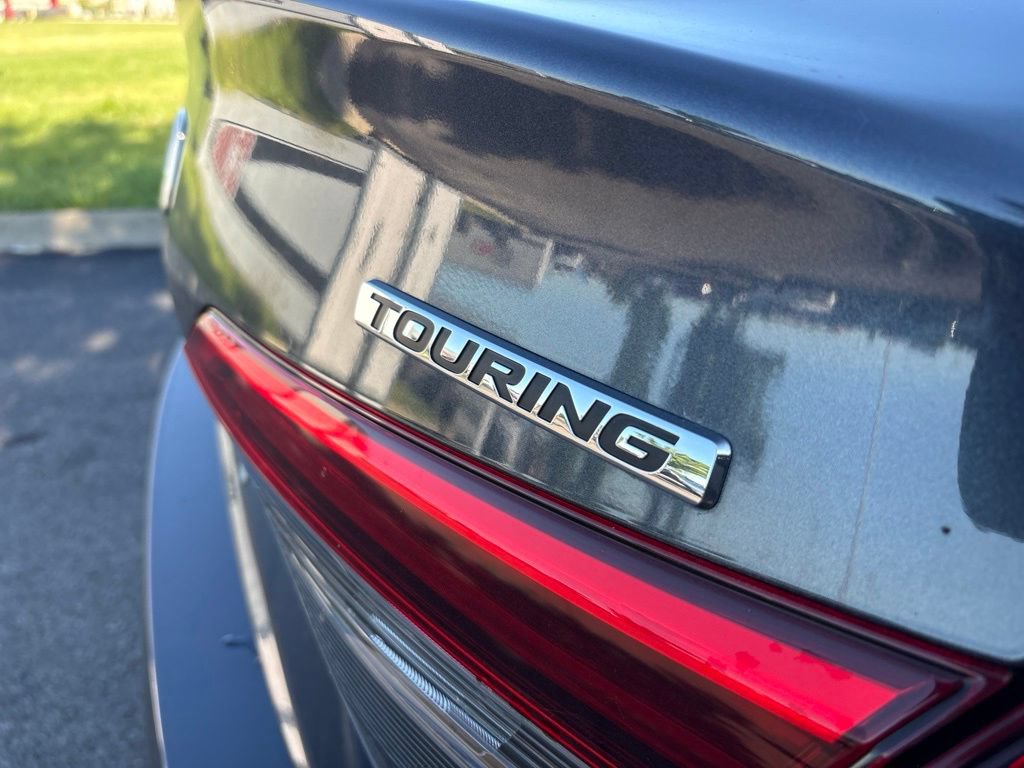 Used 2023 Honda Civic Touring image 4