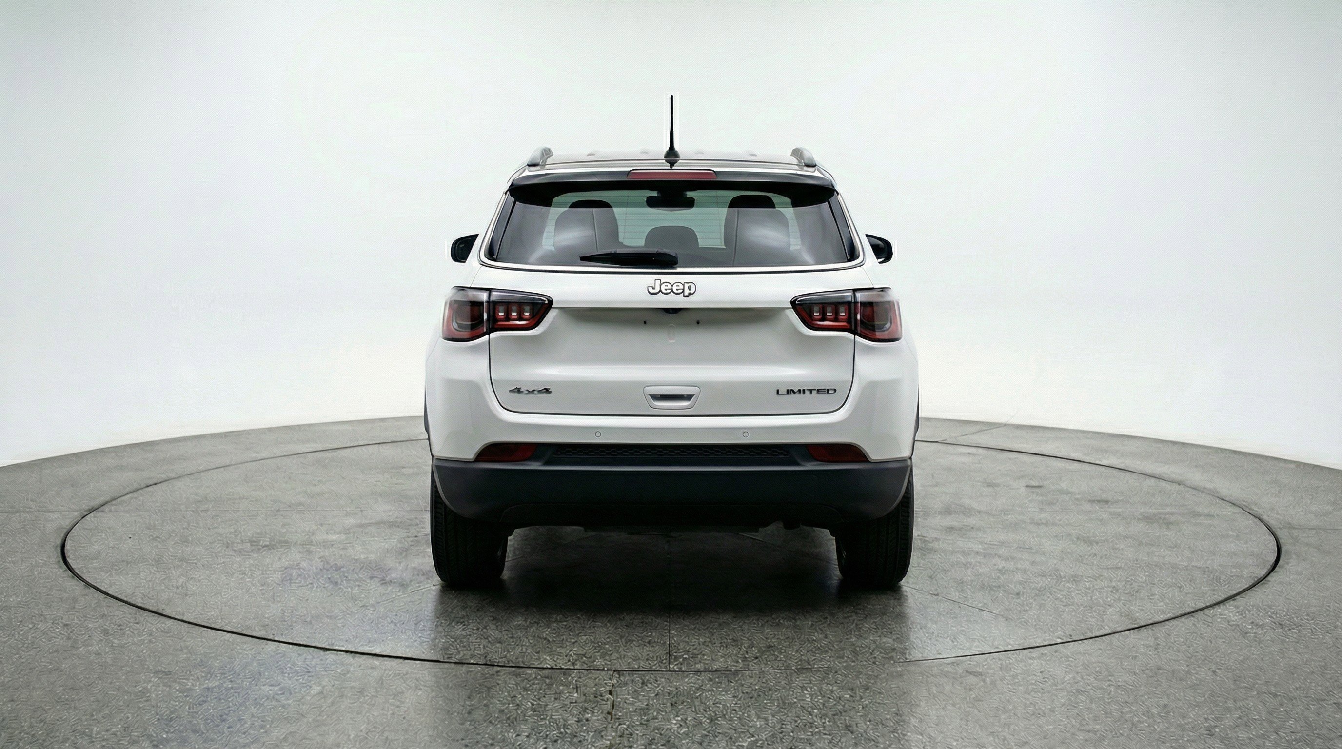 Used 2025 Jeep Compass Limited AWD/4WD image 7
