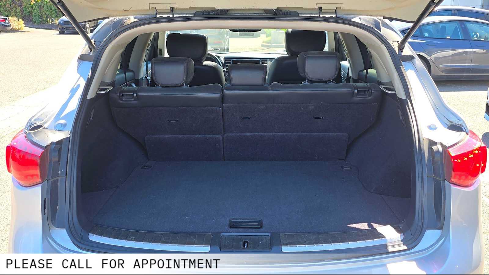 Used 2010 INFINITI FX35 AWD w/ Premium Pkg image 15