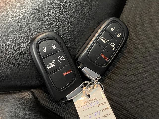 Used 2019 Jeep Cherokee Latitude Plus w/ Comfort/Convenience Group image 29