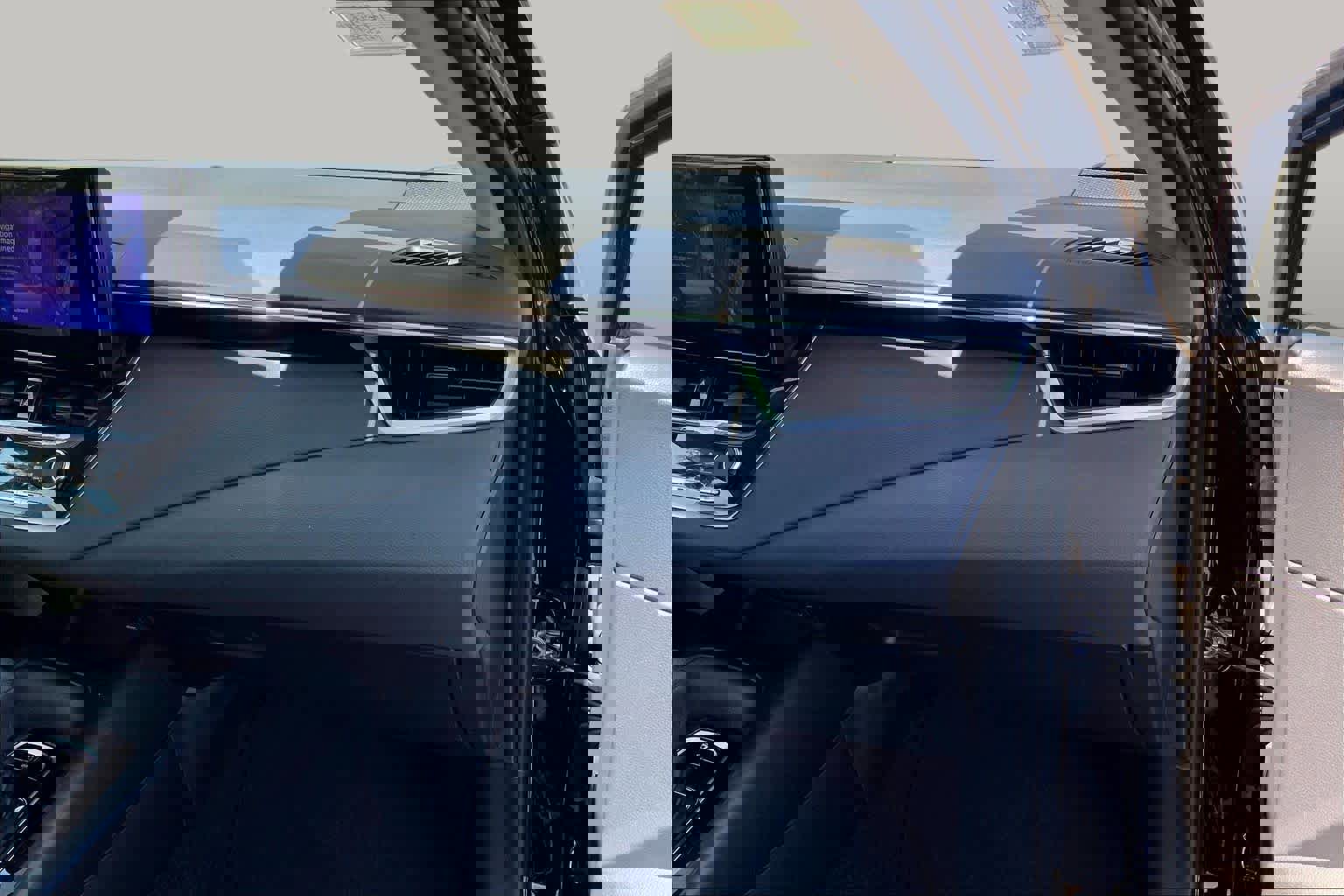 Certified 2023 Toyota Corolla LE w/ Carpet Mat Package (TMS) image 17