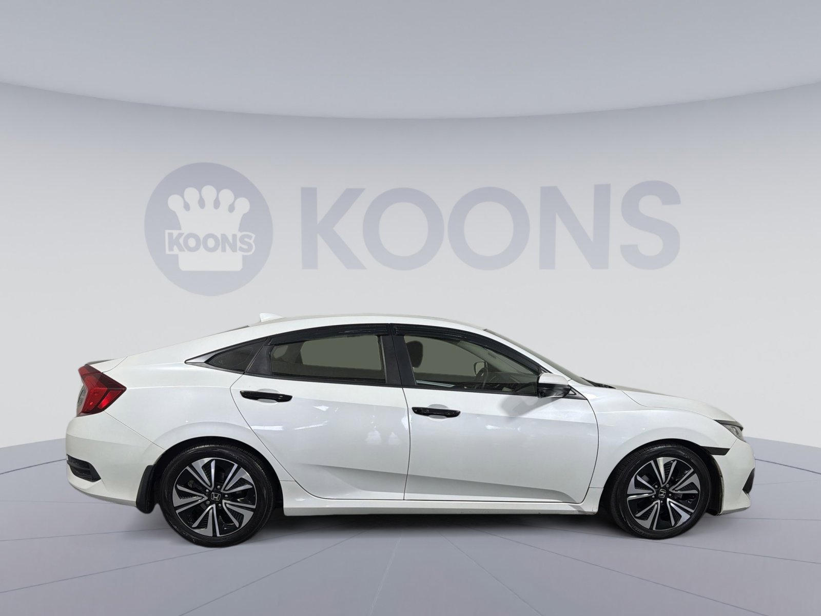 Used 2018 Honda Civic EX-T image 8