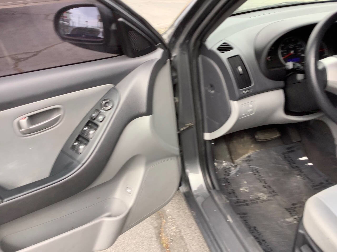 Used 2009 Hyundai Elantra GLS w/ Popular Equipment Pkg 2 FWD image 25