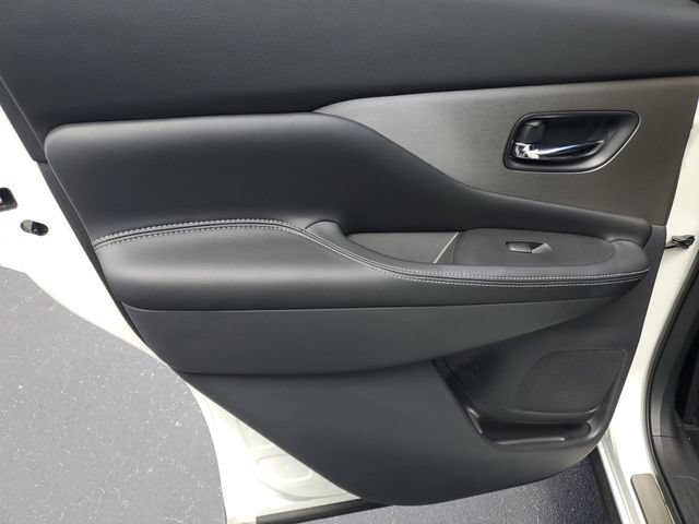 Certified 2024 Nissan Murano SV w/ SV Midnight Edition Package AWD/4WD image 9