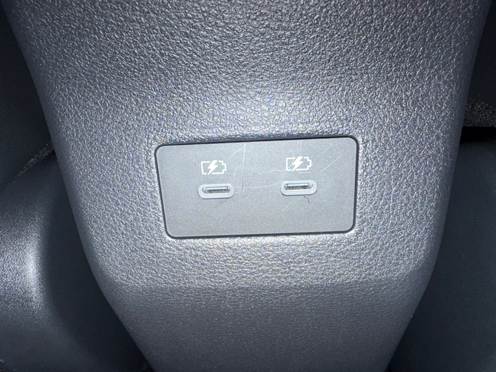 Used 2026 Nissan Kicks SR FWD image 32