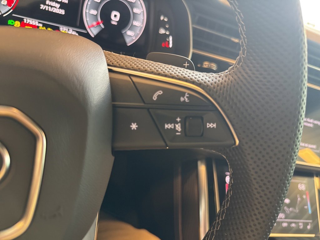 Used 2024 Audi SQ8 Prestige w/ Prestige Package image 42