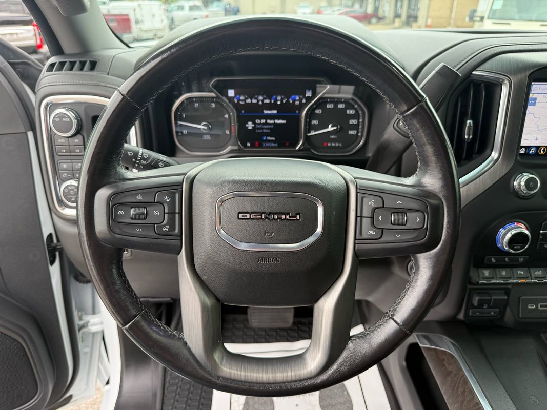 Used 2022 GMC Sierra 2500 Denali w/ Denali Ultimate Package AWD/4WD image 17