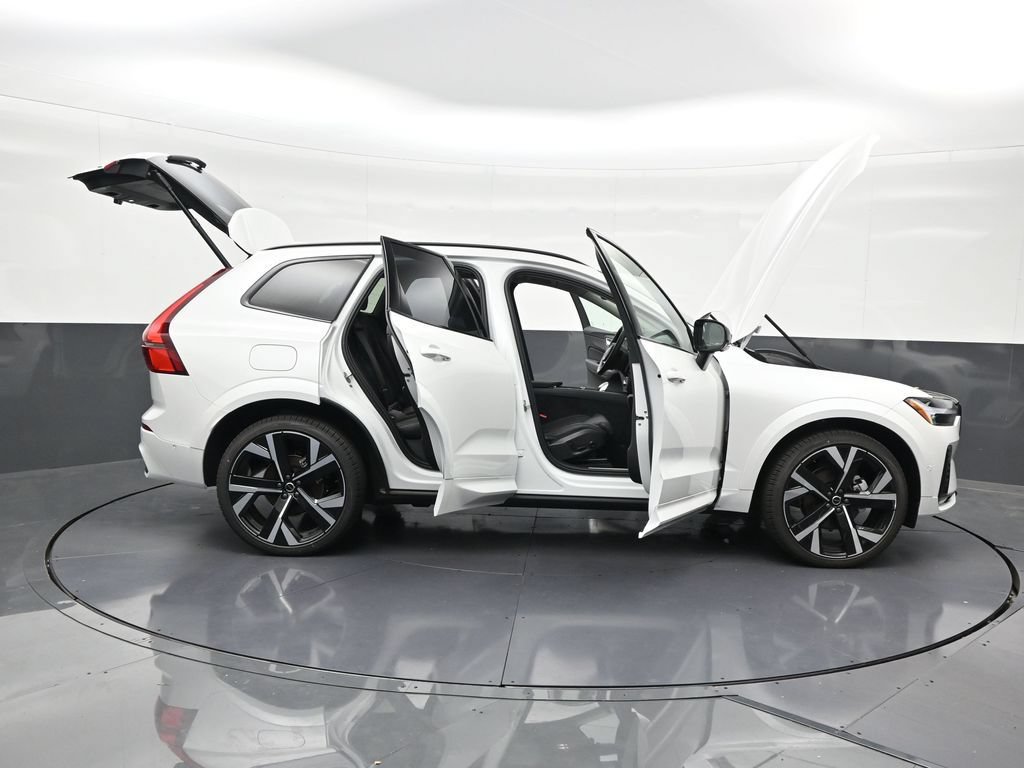 New 2026 Volvo XC60 B5 Ultra AWD/4WD image 30