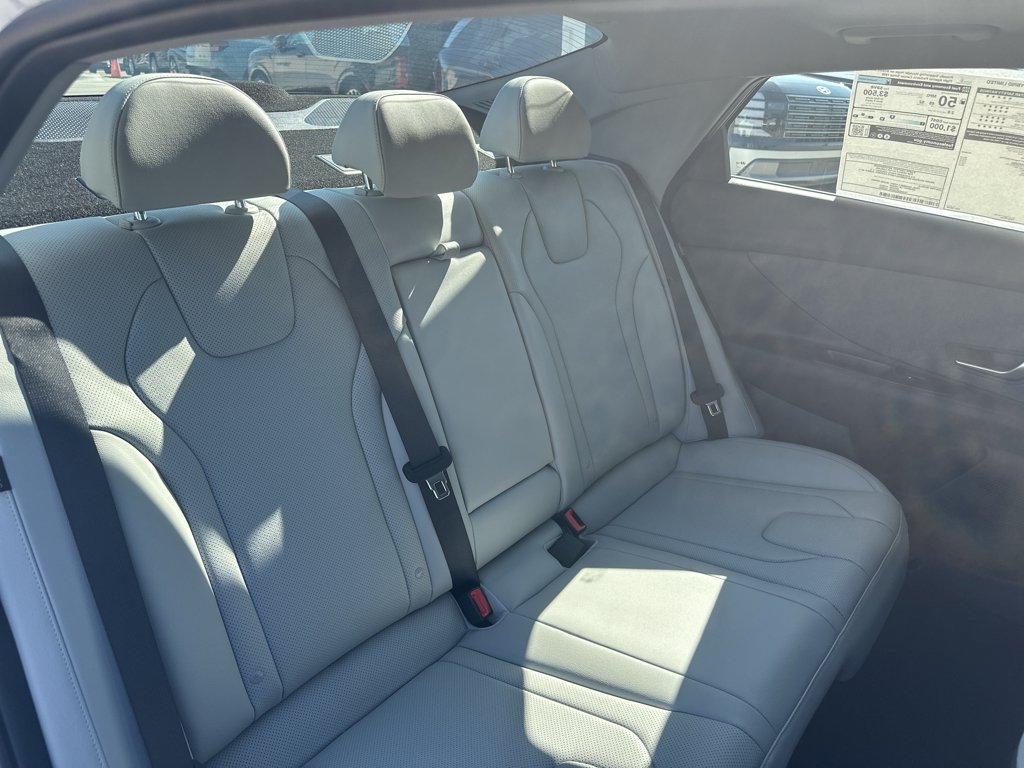 New 2026 Hyundai Elantra Limited FWD image 33