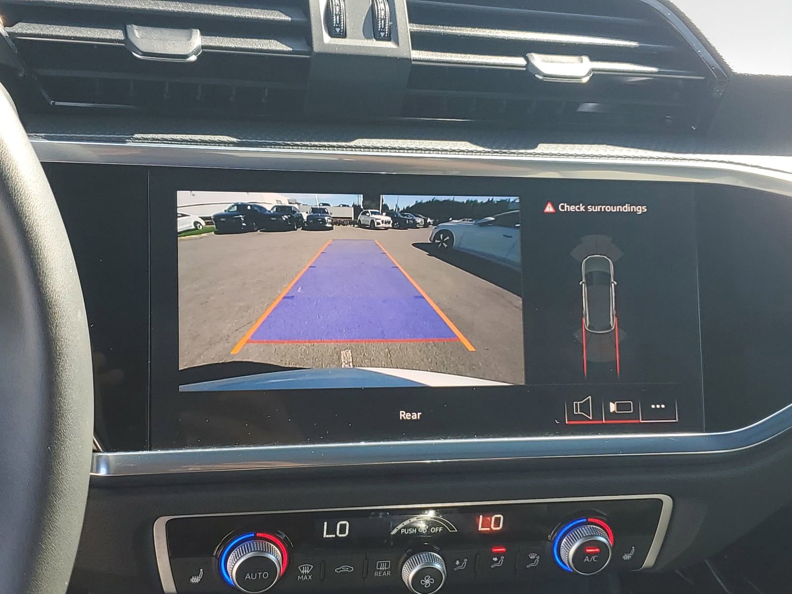 Used 2025 Audi Q3 2.0T Premium w/ Convenience Package image 26