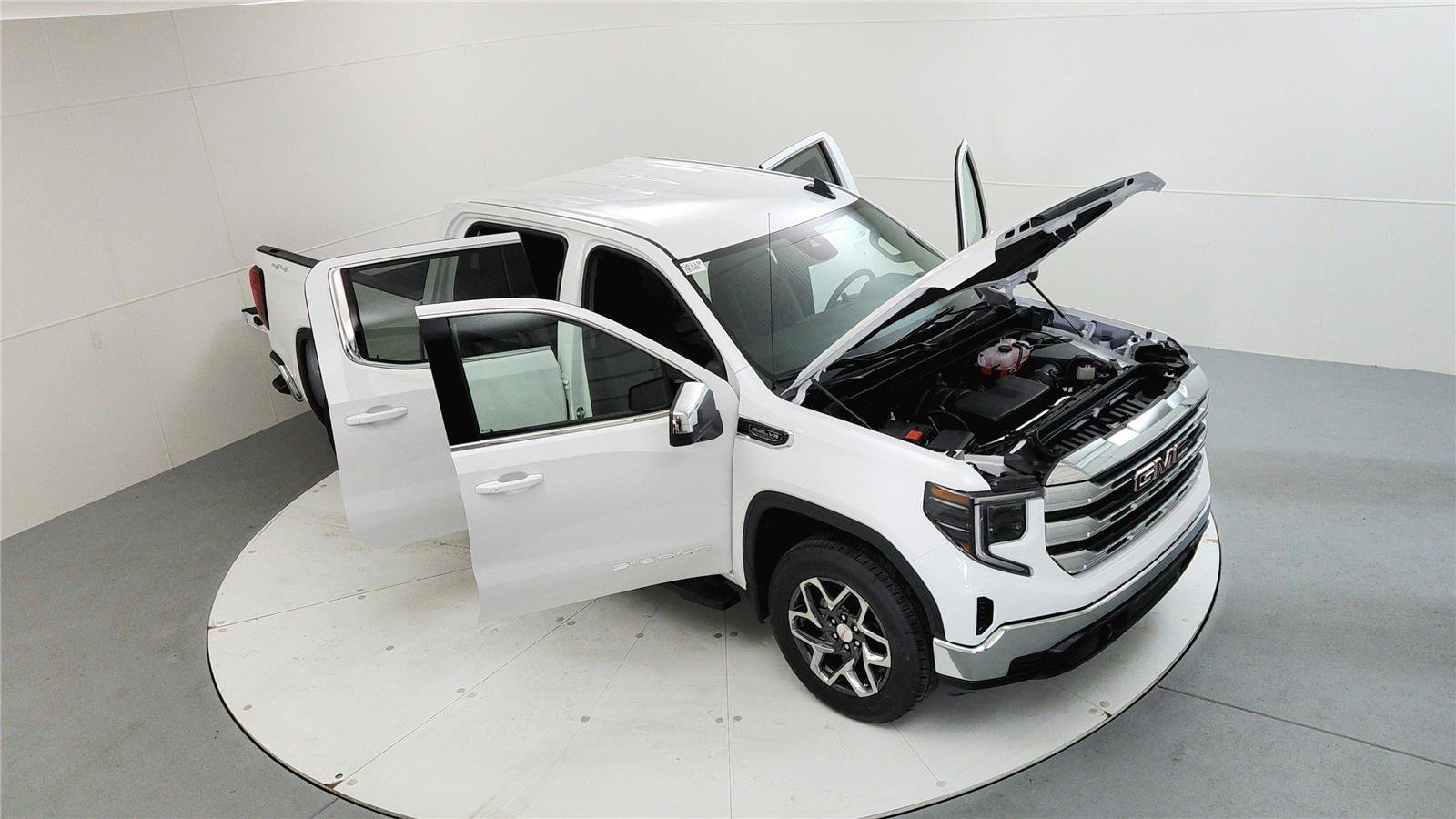 New 2026 GMC Sierra 1500 SLE image 19