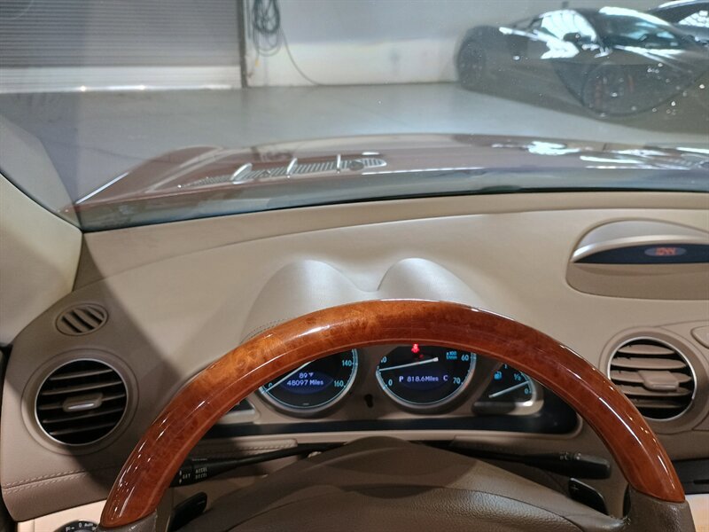 Used 2008 Mercedes-Benz SL 550 image 31