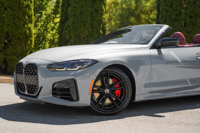 Used 2023 BMW M440i Convertible w/ Premium Package RWD image 3