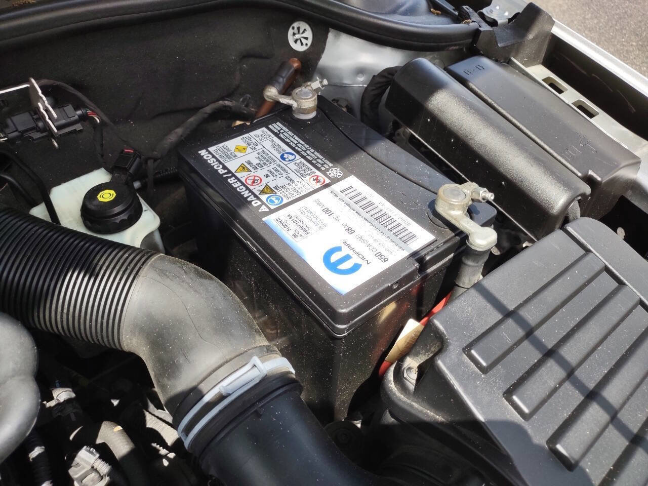 Used 2014 Volkswagen Jetta S image 40