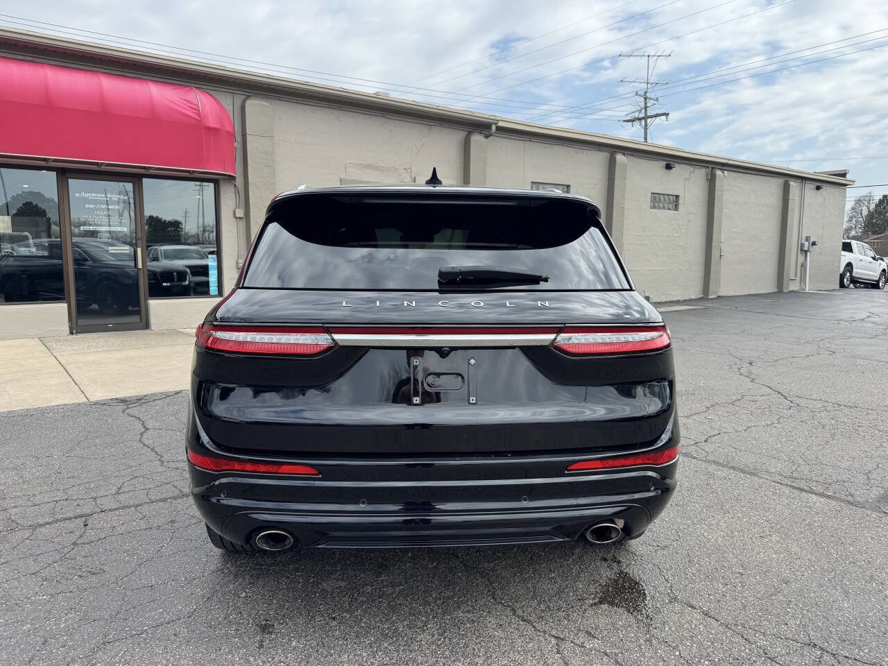 Used 2021 Lincoln Corsair Reserve w/ Equipment Group 201A image 4