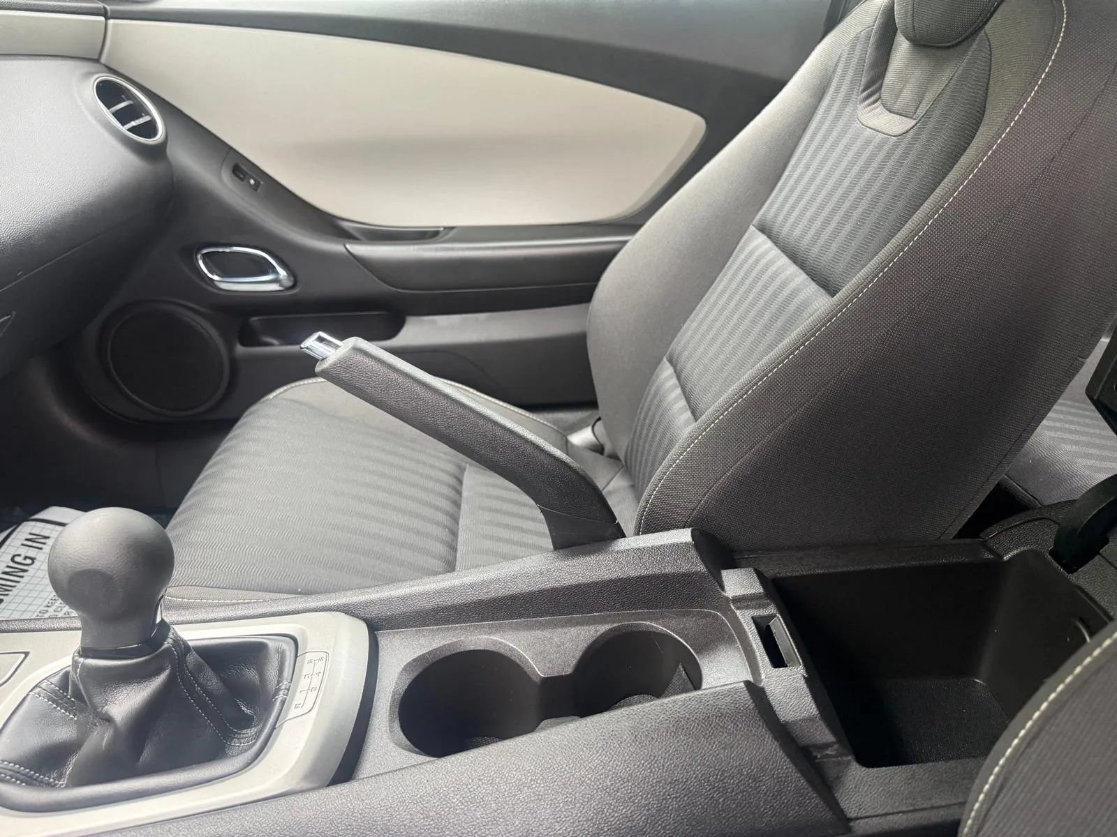 Used 2011 Chevrolet Camaro LS RWD image 16