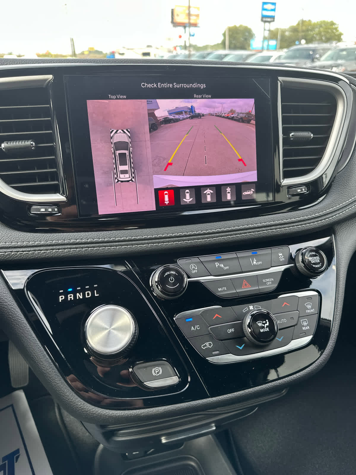 New 2026 Chrysler Pacifica Select image 20