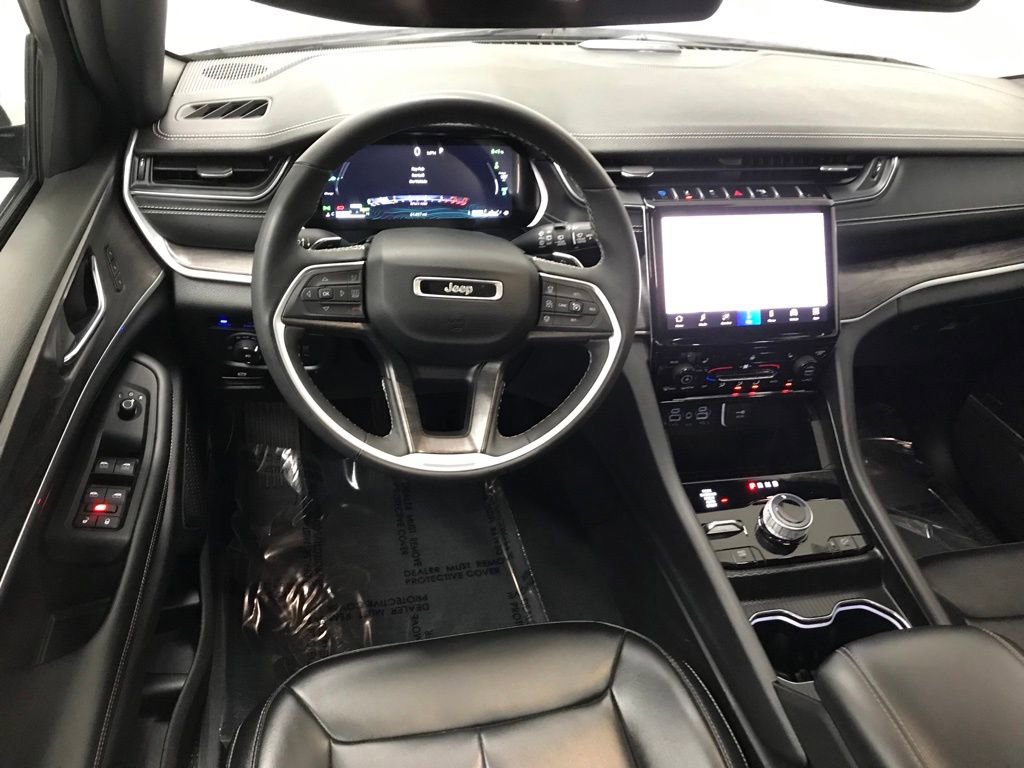 Used 2024 Jeep Grand Cherokee Limited 4xe image 32