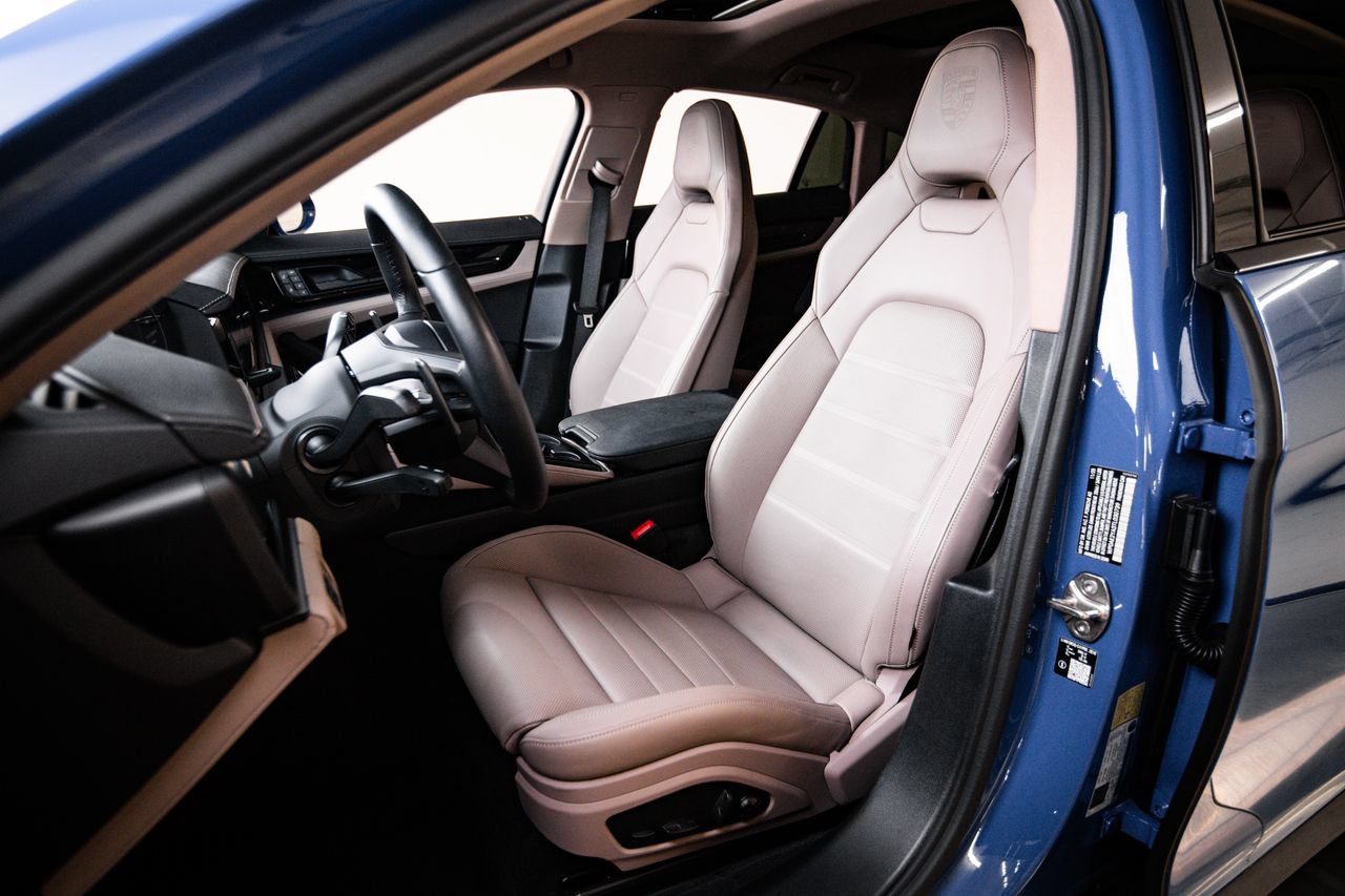Certified 2026 Porsche Panamera 4 E-Hybrid AWD/4WD image 5