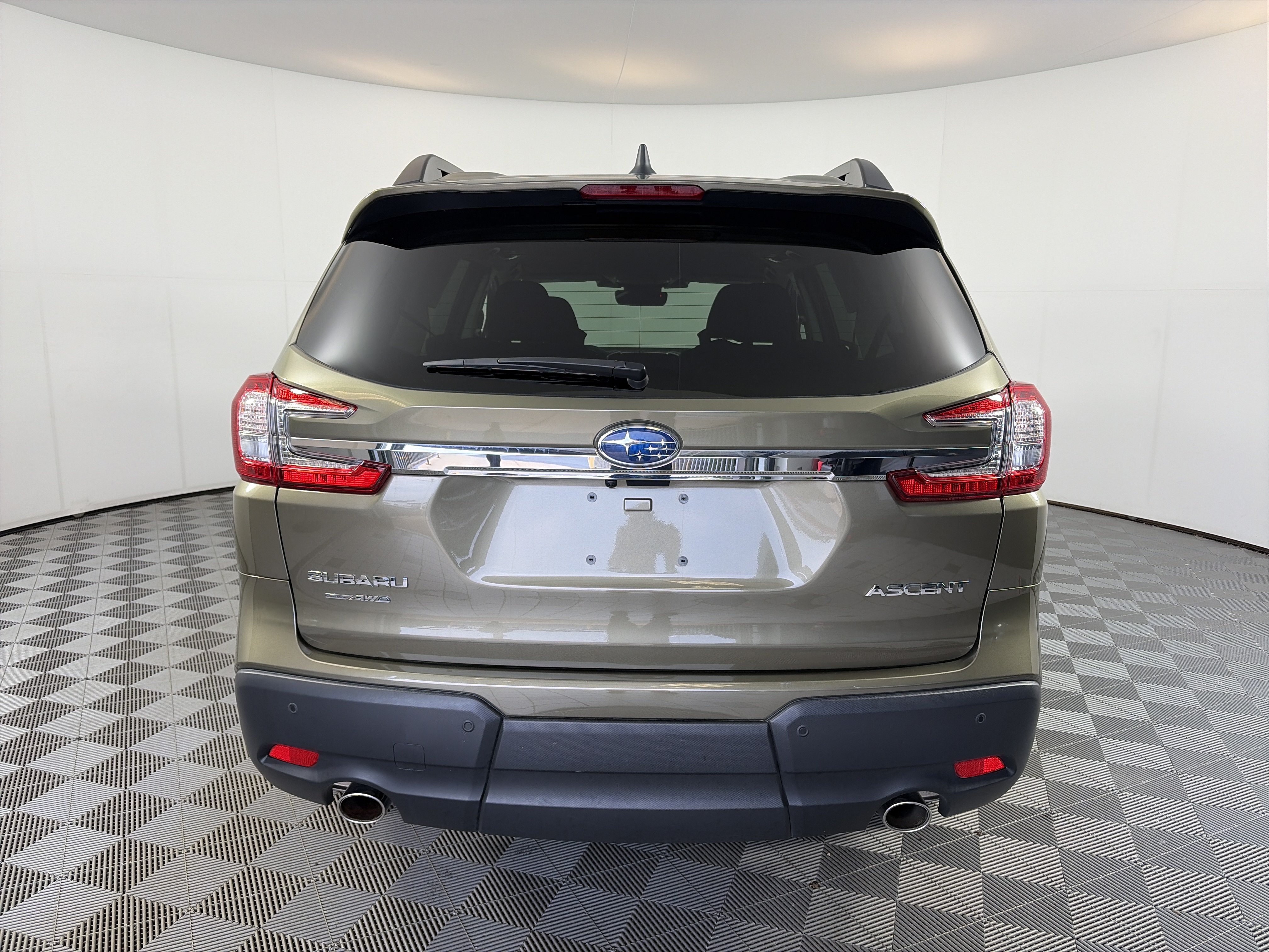 Certified 2025 Subaru Ascent Premium AWD/4WD image 10
