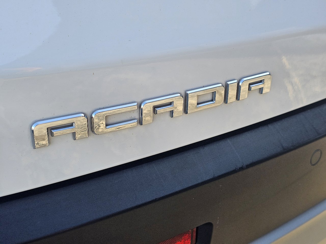 Used 2019 GMC Acadia SLT image 17