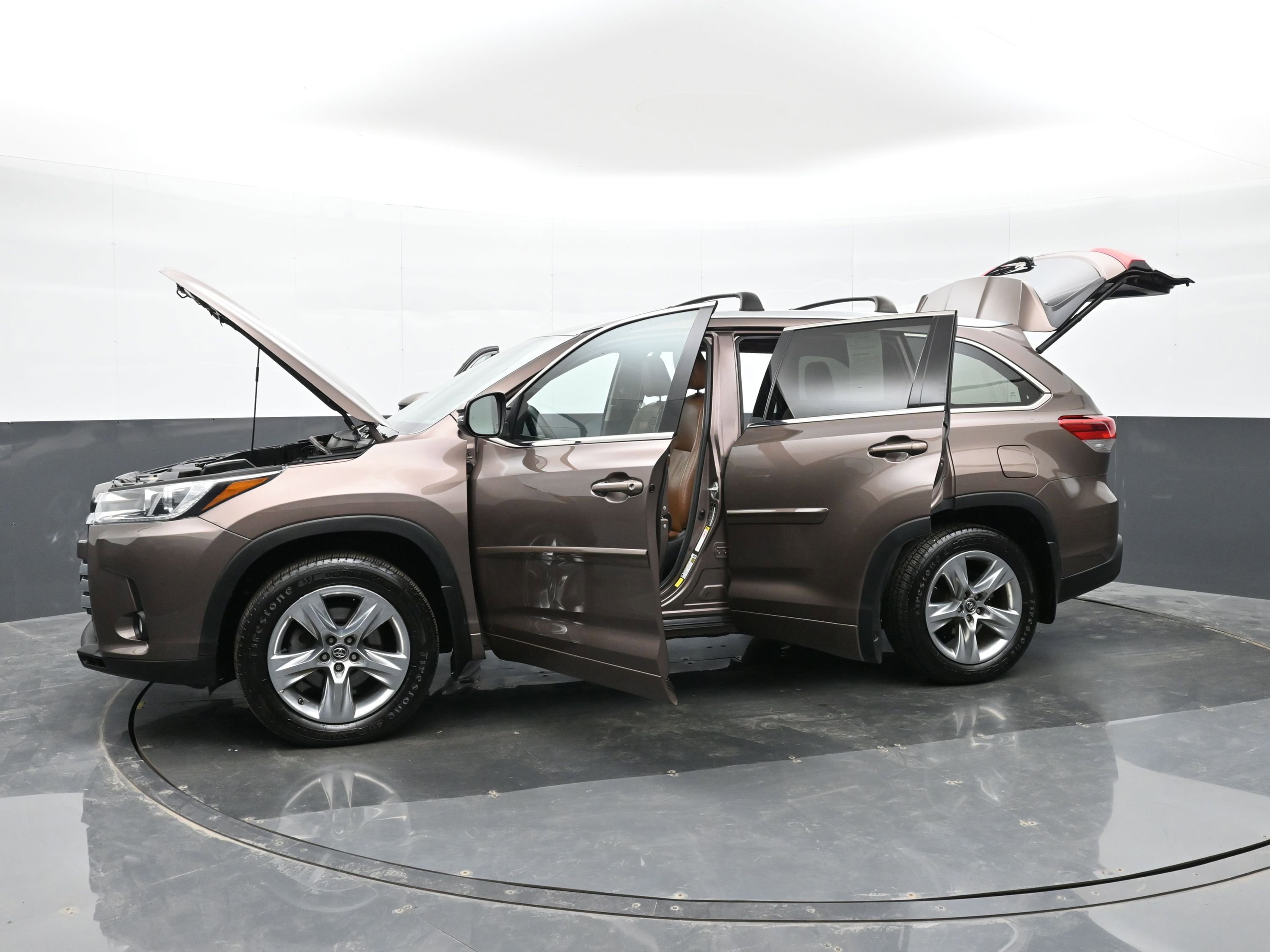 Used 2018 Toyota Highlander Limited w/ Protection Package #3 image 51