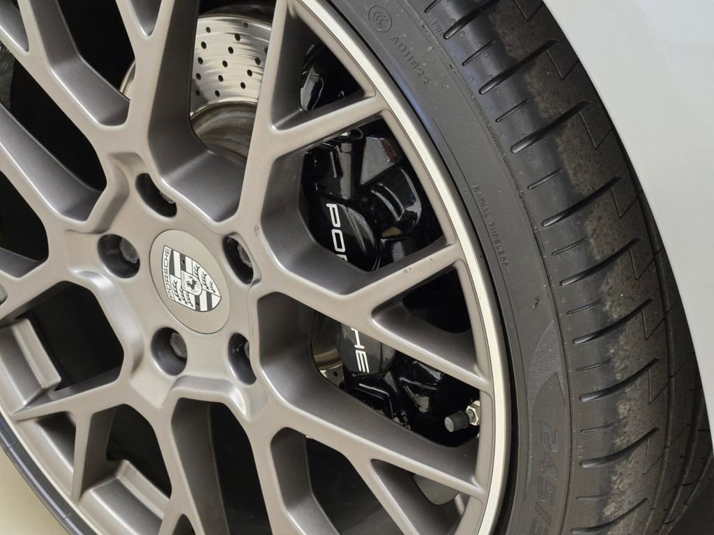 Used 2020 Porsche 911 Carrera RWD image 14