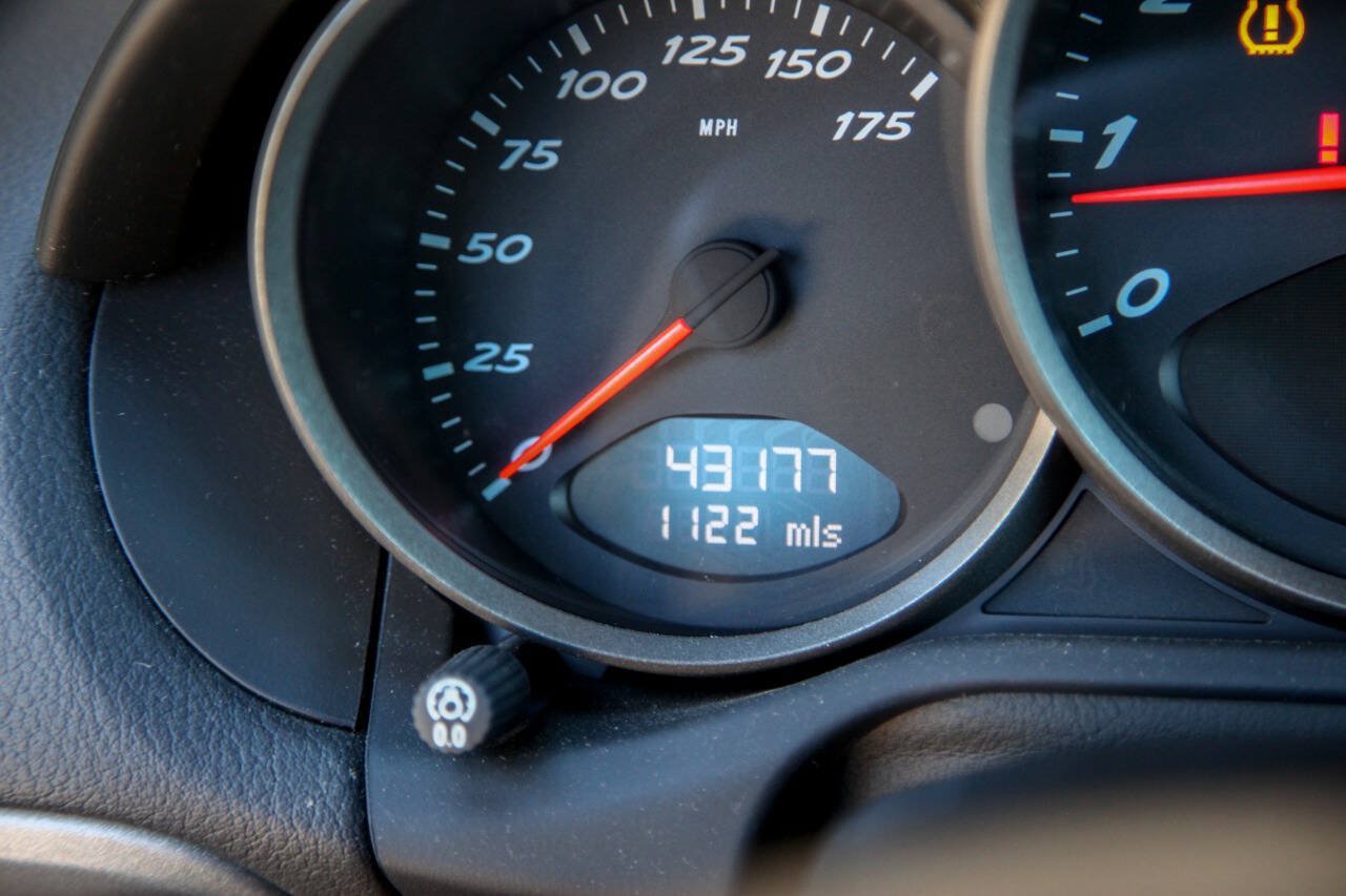 Used 2007 Porsche Cayman RWD image 36