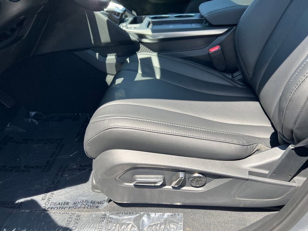 Certified 2025 Acura MDX FWD image 14