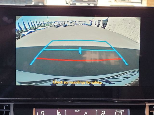 Used 2025 Toyota Sienna XLE image 13