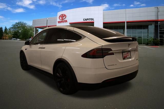 Used 2018 Tesla Model X P100D image 4