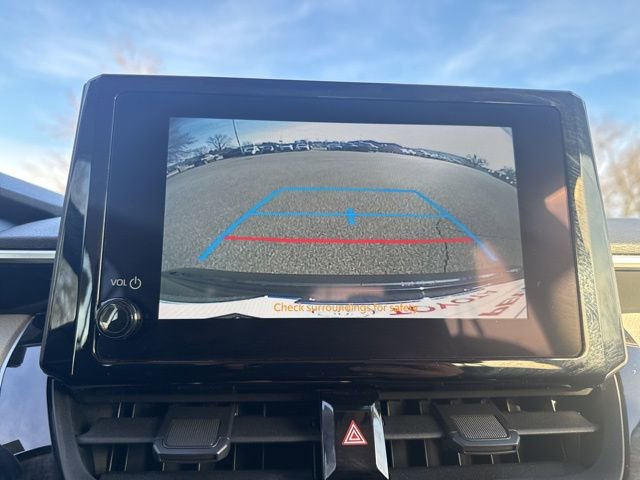 Used 2025 Toyota Corolla LE image 32