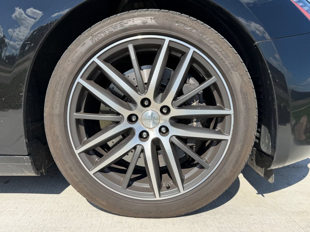 Used 2016 Maserati Ghibli S Q4 AWD/4WD image 38