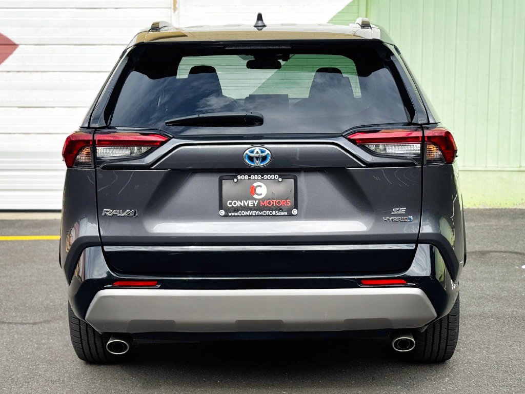 Used 2022 Toyota RAV4 SE w/ Convenience Package AWD/4WD image 7
