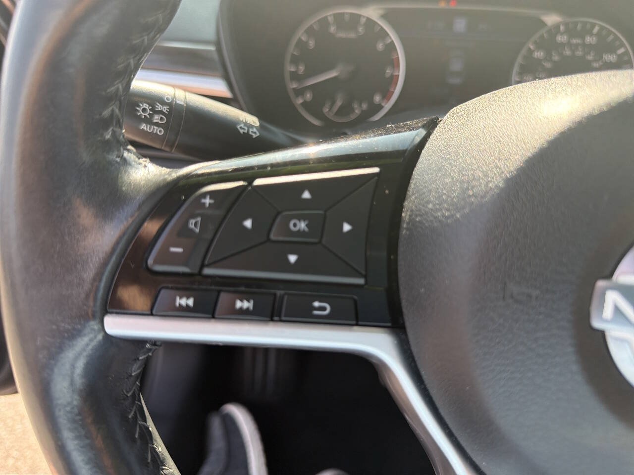 Used 2023 Nissan Altima 2.5 SV w/ SV Premium Package AWD/4WD image 19