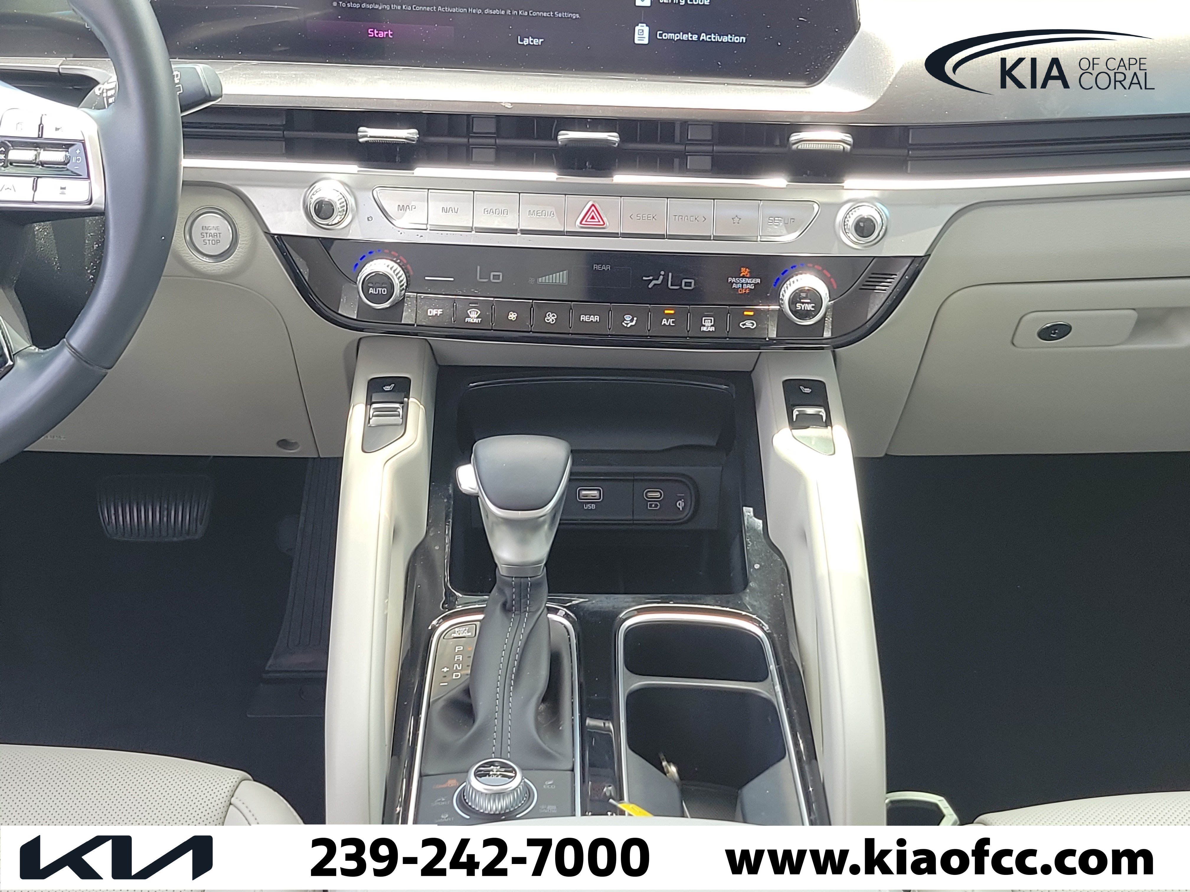 Certified 2024 Kia Telluride S w/ S Sunroof Package AWD/4WD image 19