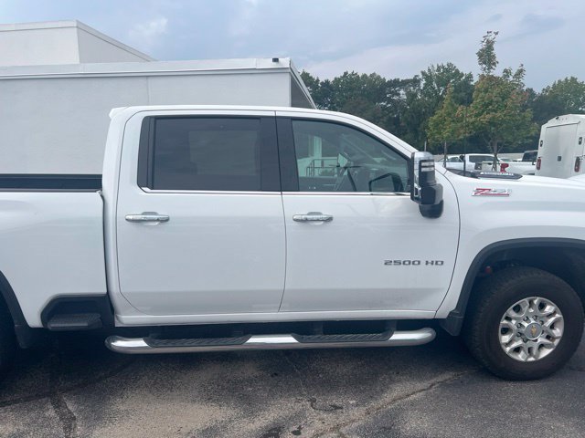 Used 2022 Chevrolet Silverado 2500 LTZ w/ Gooseneck/5TH Wheel Package AWD/4WD image 3