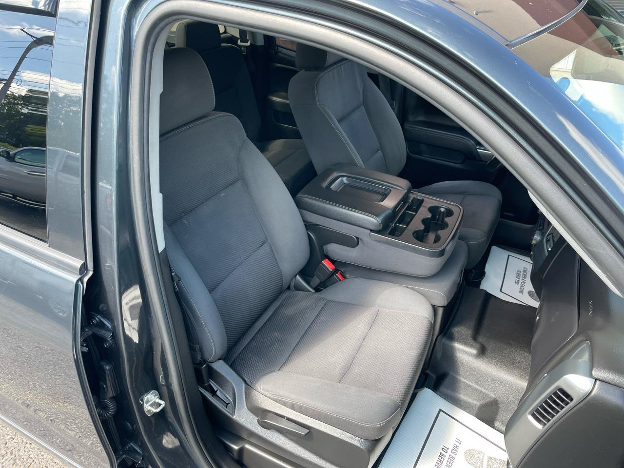 Used 2019 Chevrolet Silverado 1500 LT AWD/4WD image 31