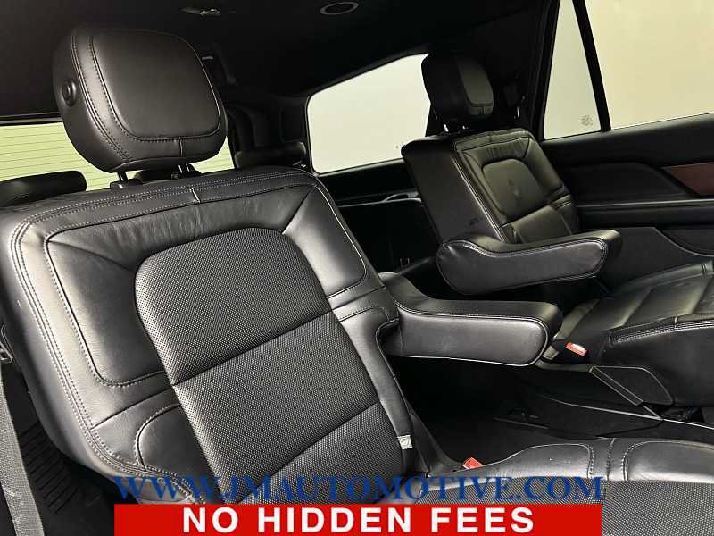 Used 2021 Lincoln Navigator Reserve AWD/4WD image 21