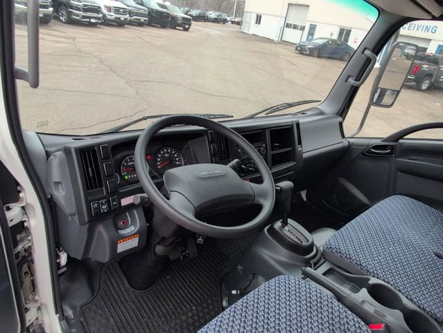 Certified 2024 Chevrolet Low Cab Forward image 17