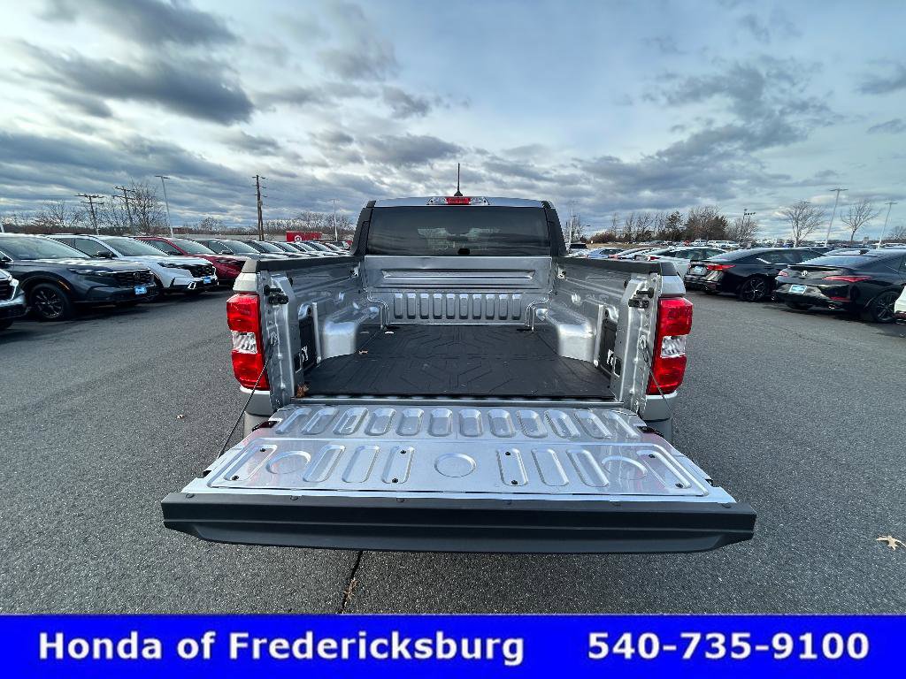 Used 2023 Ford Maverick XL image 6