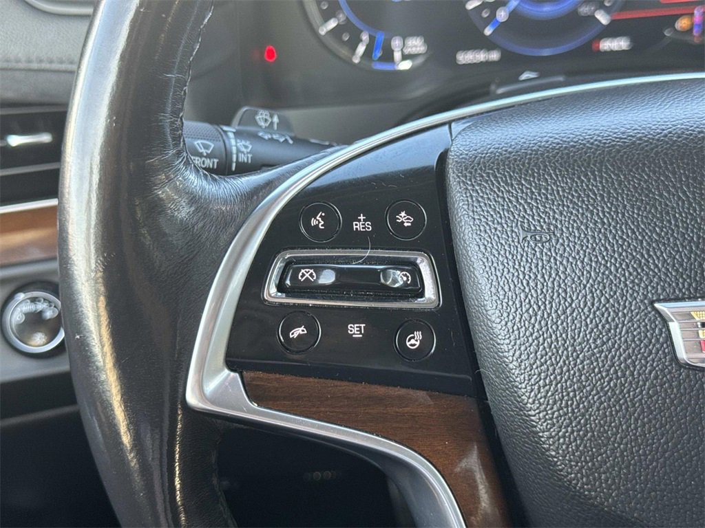 Used 2020 Cadillac Escalade Luxury image 10