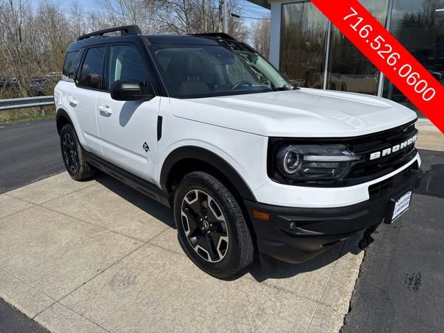 Used 2023 Ford Bronco Sport Outer Banks w/ Tech Package AWD/4WD image 3