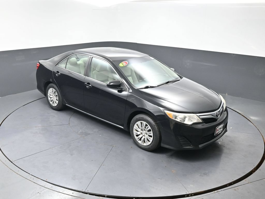 Used 2014 Toyota Camry LE FWD image 37