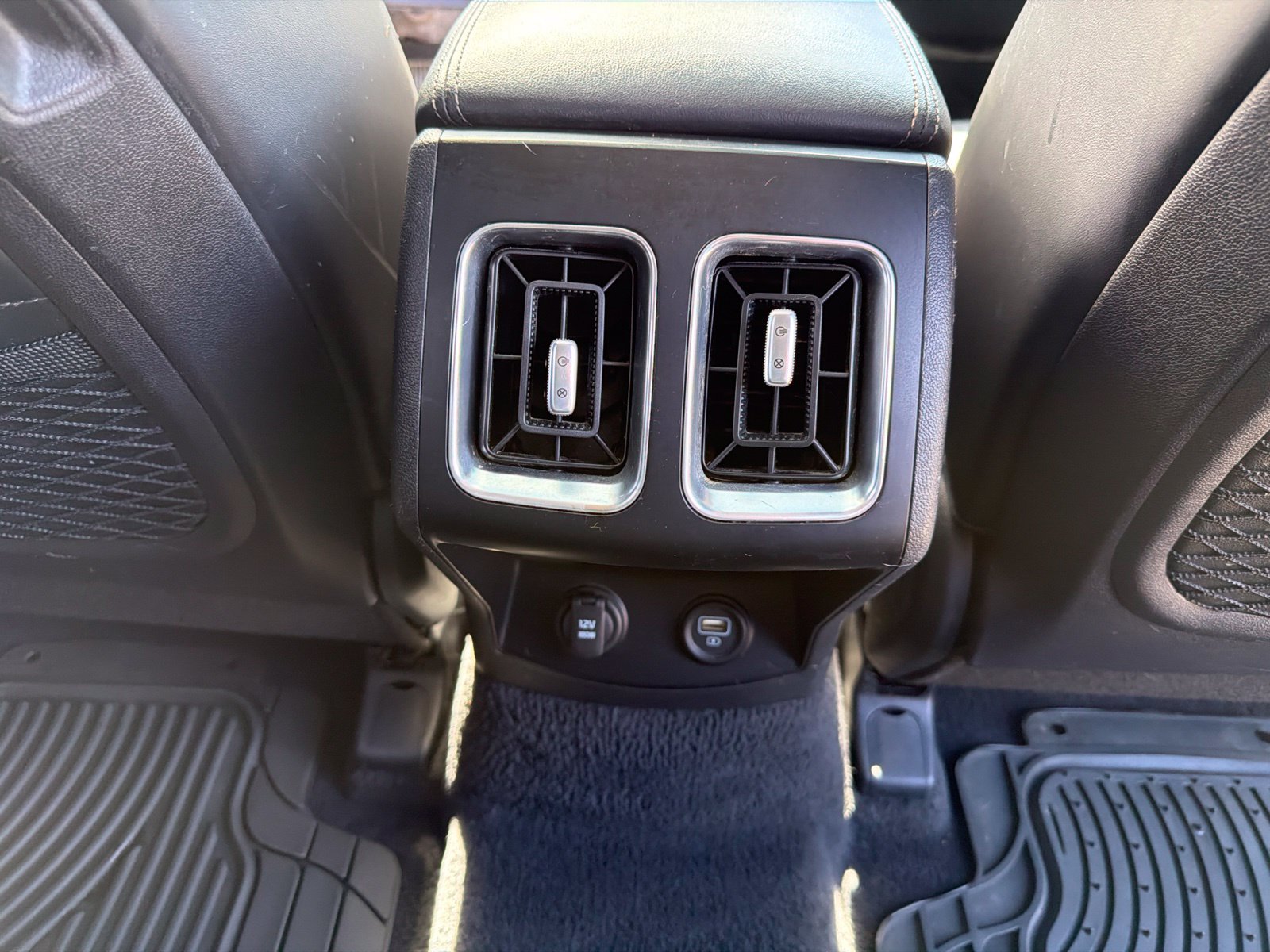 Used 2021 Kia Sorento S w/ Panoramic Sunroof Package AWD/4WD image 32