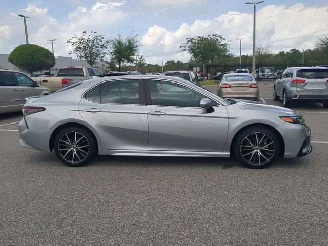 Certified 2023 Toyota Camry SE w/ Convenience Package image 3