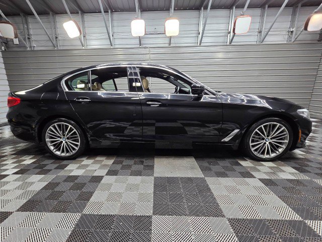 Used 2018 BMW 530i xDrive AWD/4WD image 10